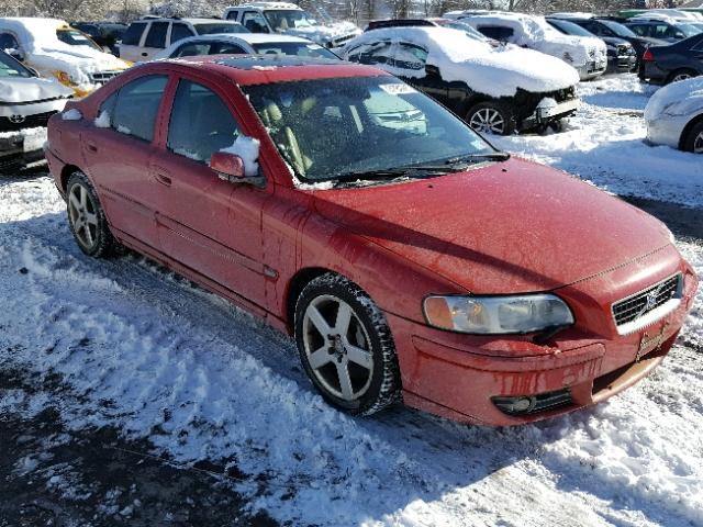 YV1RH527152449796 - 2005 VOLVO S60 R RED photo 1