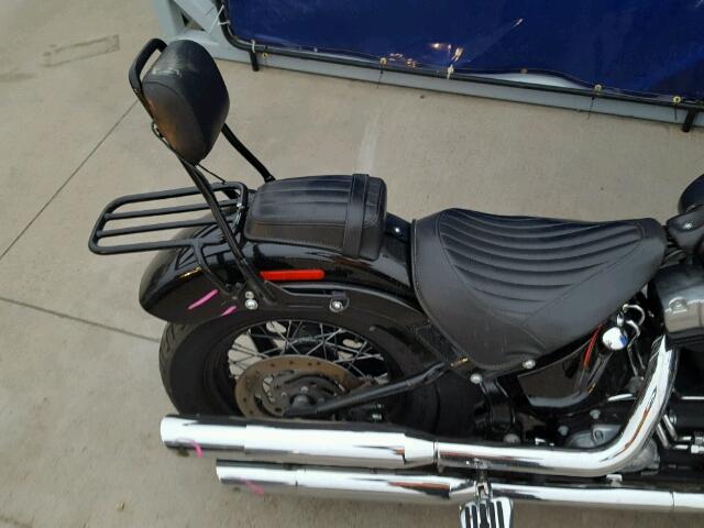 1HD1JRV28CB052726 - 2012 HARLEY-DAVIDSON FLS SOFTAI 黑色 照片 6