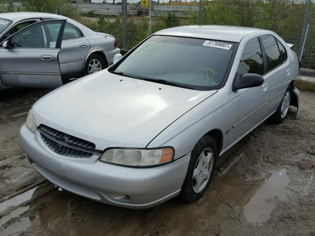 1N4DL01D71C145407 - 2001 NISSAN ALTIMA XE SILVER photo 2