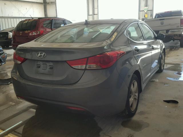 5NPDH4AEXDH317014 - 2013 HYUNDAI ELANTRA GL GRAY photo 4