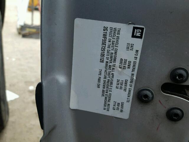 2G1WF55E729105128 - 2002 CHEVROLET IMPALA 银色 照片 10