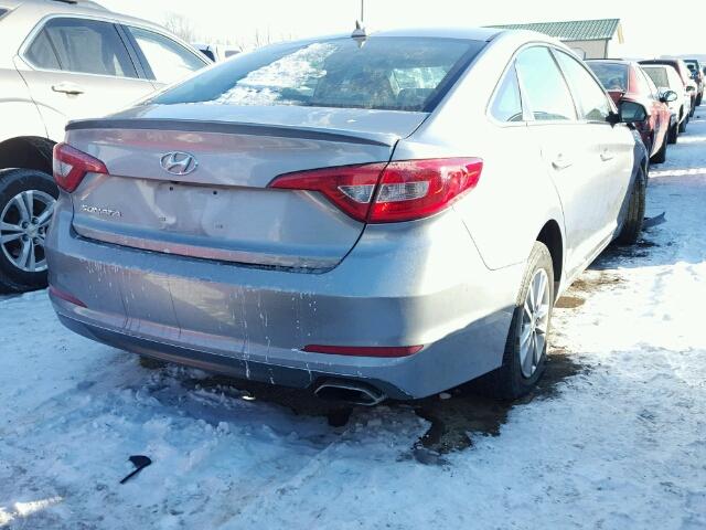 5NPE24AF4FH245566 - 2015 HYUNDAI SONATA SE SILVER photo 4