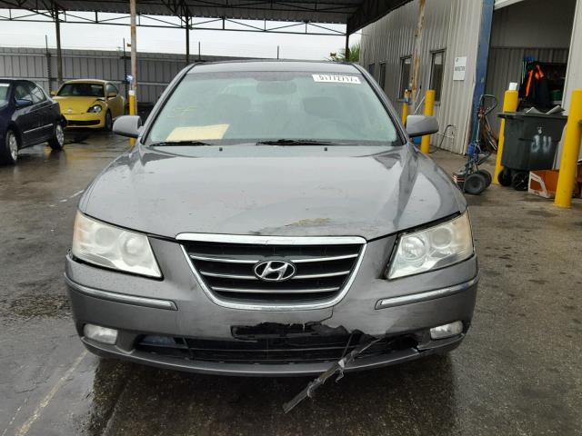 5NPEU46C19H533607 - 2009 HYUNDAI SONATA SE GRAY photo 9