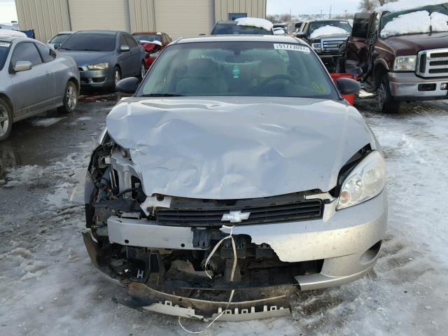 2G1WJ15N679295552 - 2007 CHEVROLET MONTE CARL SILVER photo 9