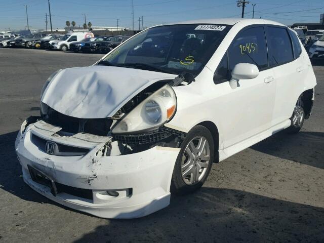 JHMGD38687S029904 - 2007 HONDA FIT S WHITE photo 2