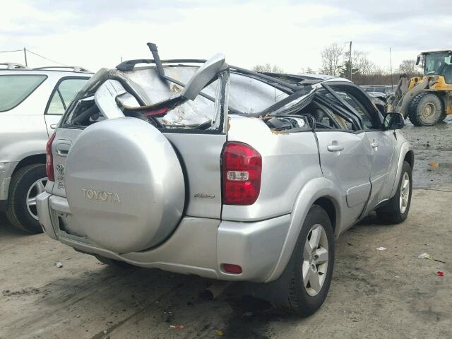 JTEHD20V940012275 - 2004 TOYOTA RAV4 SILVER photo 4