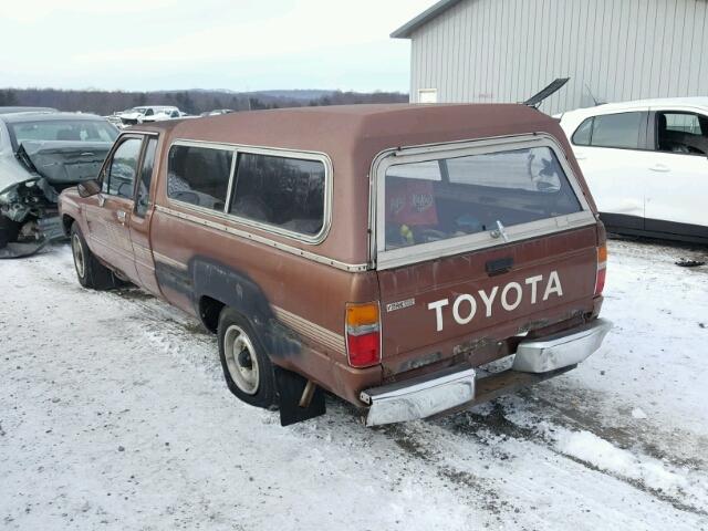 JT4RN70D2G0016800 - 1986 TOYOTA PICKUP XTR BROWN photo 3