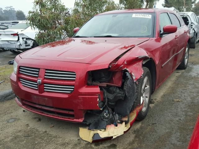 2D4FV37VX8H169077 - 2008 DODGE MAGNUM SXT RED photo 2