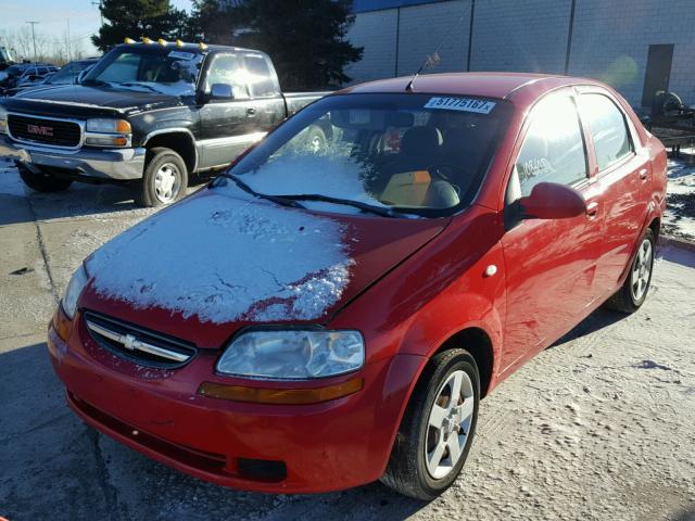 KL1TD52615B477491 - 2005 CHEVROLET AVEO BASE RED photo 2