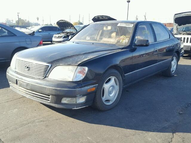 JT8BH28F2Y0177326 - 2000 LEXUS LS 400 BLACK photo 2