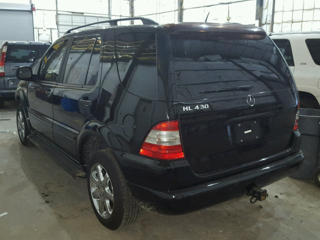 4JGAB72E9YA182797 - 2000 MERCEDES-BENZ ML 430 BLACK photo 3