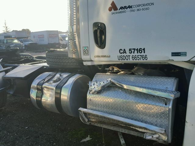 1FUJGEDR1CSBK5731 - 2012 FREIGHTLINER CASCADIA 1 WHITE photo 9