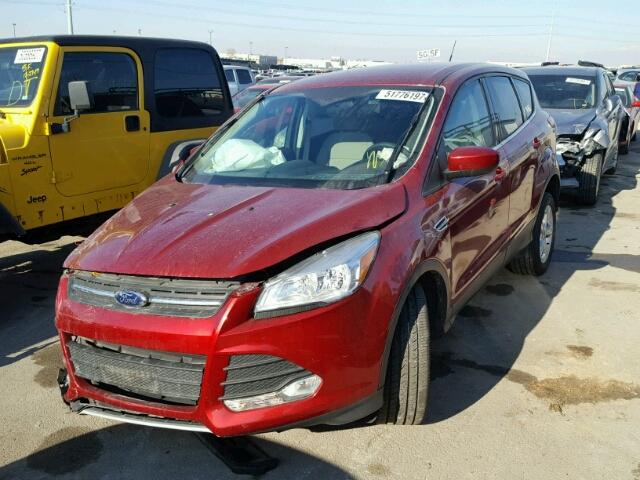 1FMCU9G98DUC24248 - 2013 FORD ESCAPE SE RED photo 2