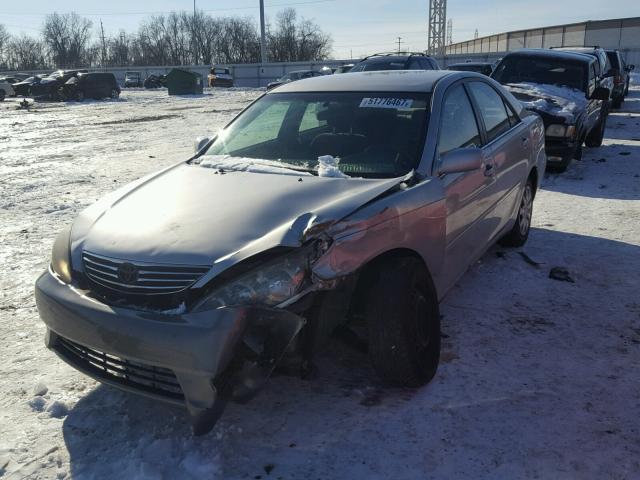 4T1BE32K06U659395 - 2006 TOYOTA CAMRY LE SILVER photo 2