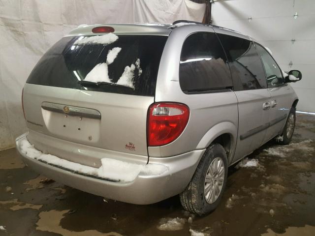 1A4GJ45R27B240170 - 2007 CHRYSLER TOWN & COU SILVER photo 4