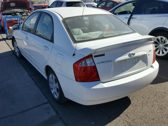 KNAFE121365213072 - 2006 KIA NEW SPECTR WHITE photo 3