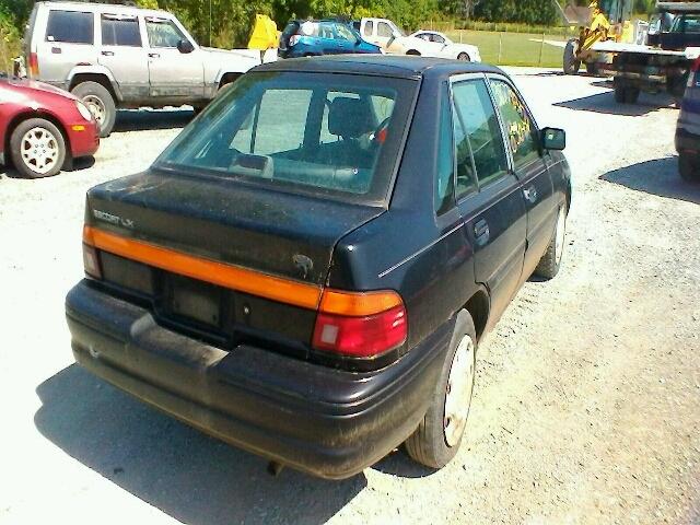 1FASP14J1SW213543 - 1995 FORD ESCORT LX BLACK photo 4