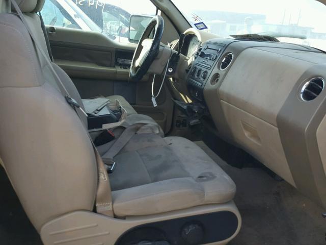 1FTPX12574NB11288 - 2004 FORD F150 WHITE photo 5