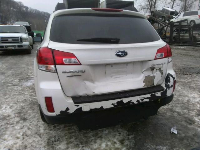 4S4BRBCC2C3262293 - 2012 SUBARU OUTBACK 2. WHITE photo 9