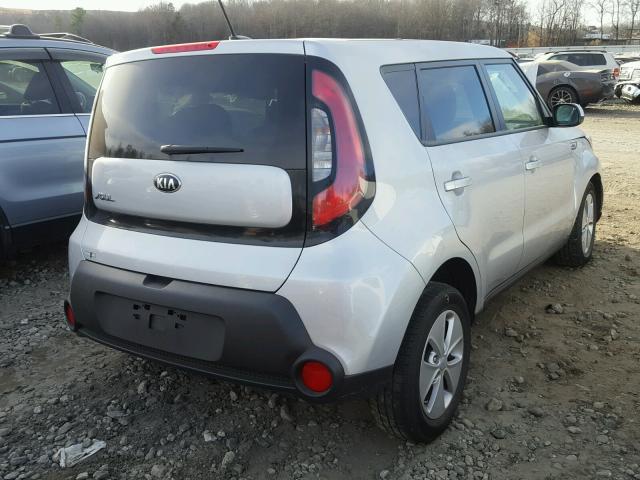 KNDJN2A25G7858051 - 2016 KIA SOUL SILVER photo 4