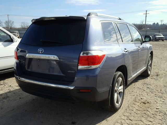 5TDDK3EH2DS216589 - 2013 TOYOTA HIGHLANDER BLUE photo 4