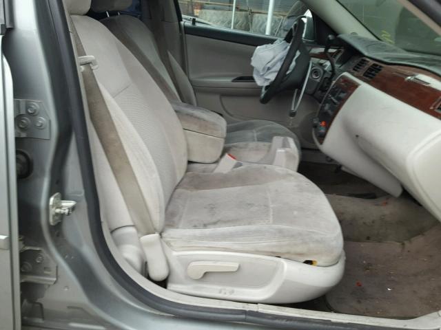 2G1WT55K779124882 - 2007 CHEVROLET IMPALA LT GRAY photo 5