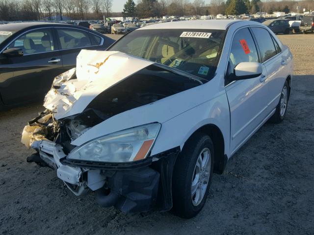 1HGCM56387A019384 - 2007 HONDA ACCORD SE WHITE photo 2