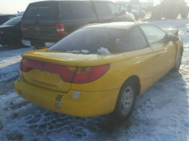 1G8ZY12741Z319215 - 2001 SATURN SC2 YELLOW photo 4