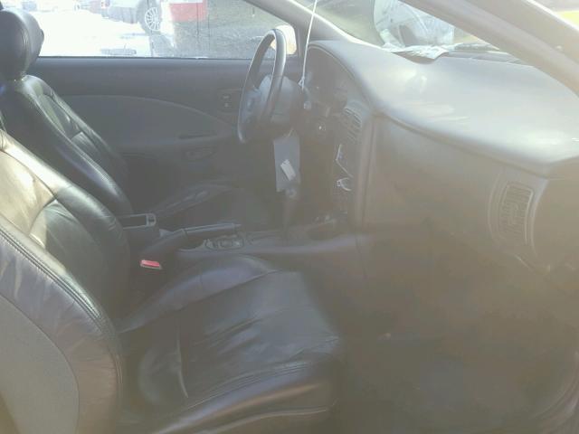 1G8ZY12741Z319215 - 2001 SATURN SC2 YELLOW photo 5