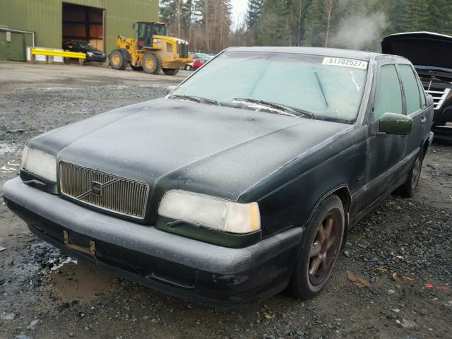 YV1LS5647V2408435 - 1997 VOLVO 850 GLT GREEN photo 2