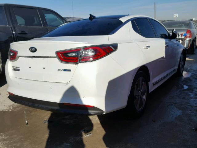 KNAGN4AD4G5094421 - 2016 KIA OPTIMA HYB WHITE photo 4