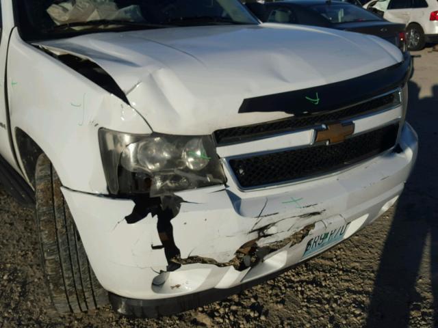 1GNFK13048R269980 - 2008 CHEVROLET TAHOE K150 WHITE photo 9