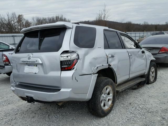 JTEBU5JR2H5408677 - 2017 TOYOTA 4RUNNER SR SILVER photo 4