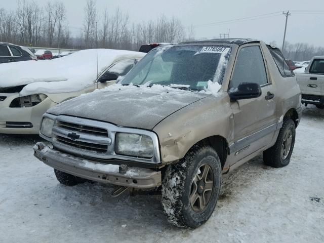 2CNBJ18C026950522 - 2002 CHEVROLET TRACKER TAN photo 2