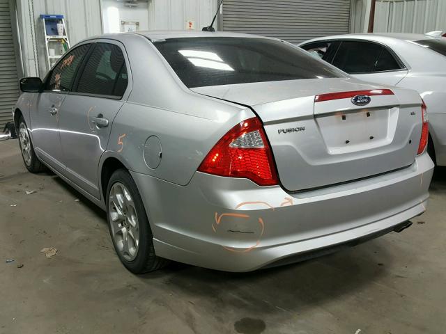 3FAHP0HA6BR122611 - 2011 FORD FUSION SE SILVER photo 3