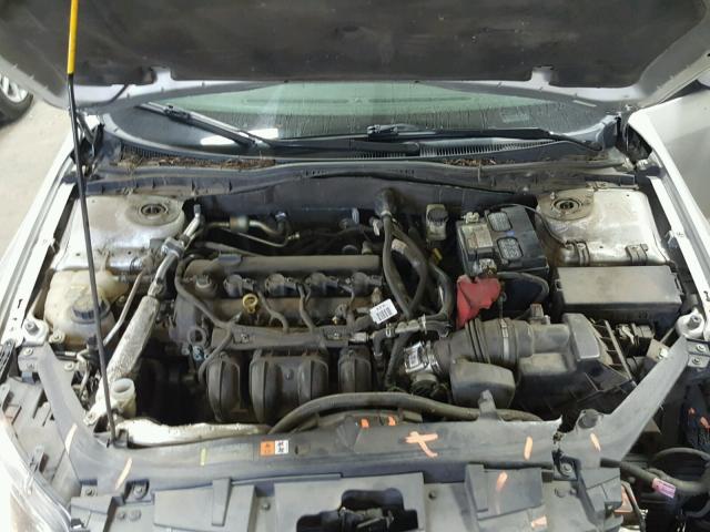 3FAHP0HA6BR122611 - 2011 FORD FUSION SE SILVER photo 7