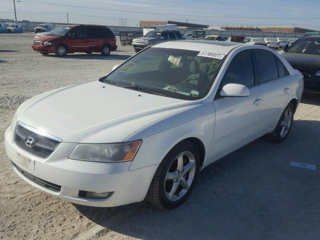 5NPEU46F18H355450 - 2008 HYUNDAI SONATA SE WHITE photo 2