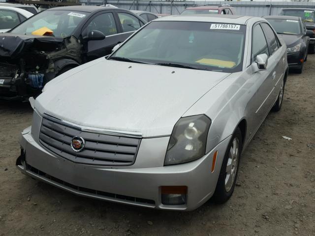 1G6DP577660100404 - 2006 CADILLAC CTS HI FEA SILVER photo 2