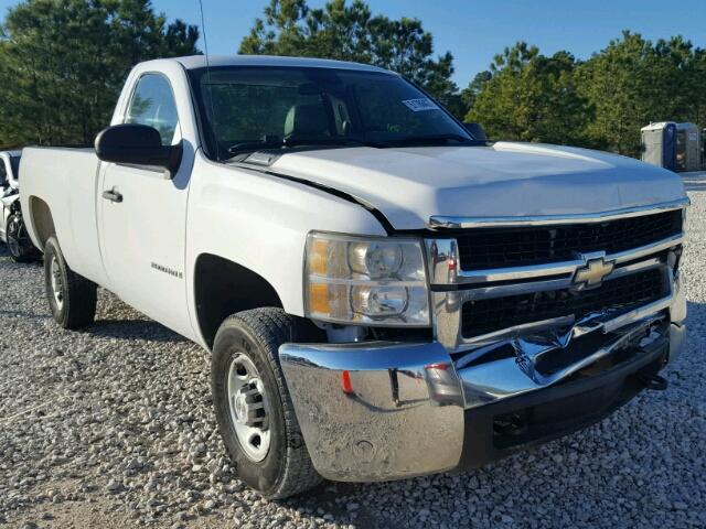 1GCHC24K68E202020 - 2008 CHEVROLET SILVERADO WHITE photo 1