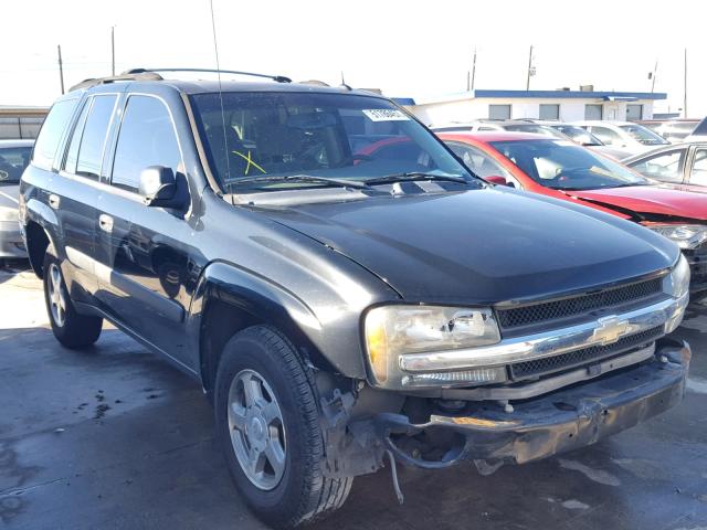 1GNDS13S452361068 - 2005 CHEVROLET TRAILBLAZE BLACK photo 1