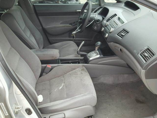 1HGFA16576L109158 - 2006 HONDA CIVIC LX SILVER photo 5