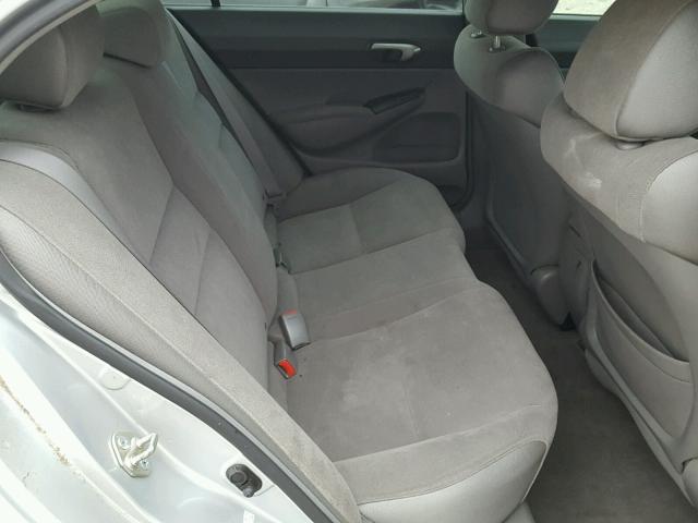 1HGFA16576L109158 - 2006 HONDA CIVIC LX SILVER photo 6