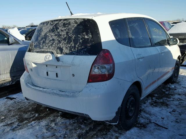 JHMGD38417S068641 - 2007 HONDA FIT WHITE photo 4