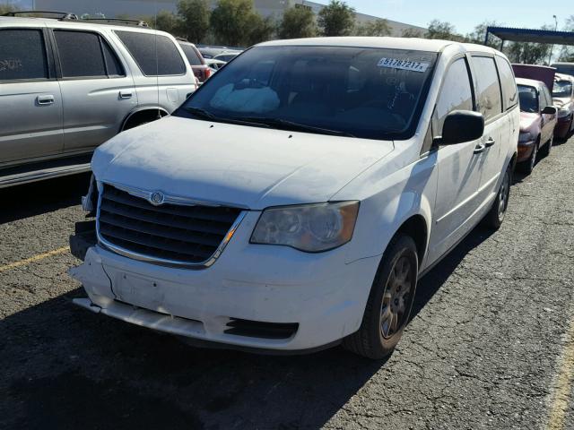 2A8HR44HX8R792913 - 2008 CHRYSLER TOWN & COU WHITE photo 2