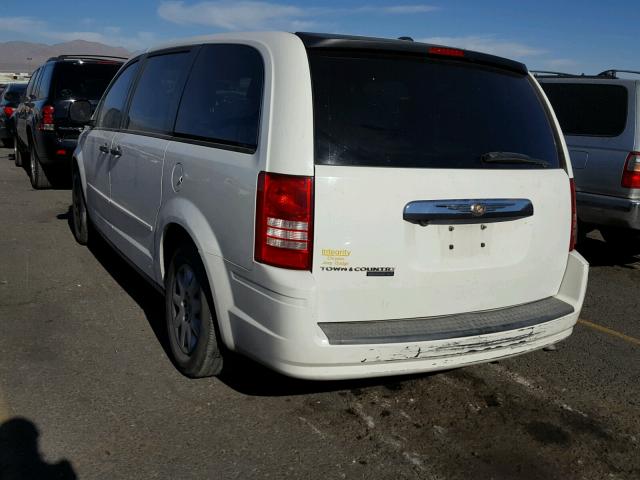 2A8HR44HX8R792913 - 2008 CHRYSLER TOWN & COU WHITE photo 3