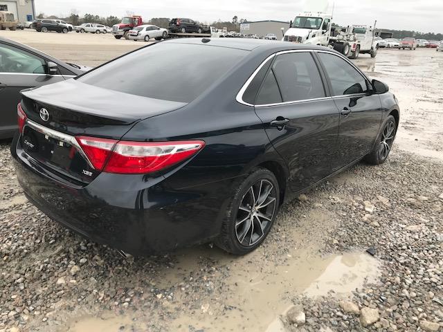 4T1BF1FKXGU162660 - 2016 TOYOTA CAMRY LE CHARCOAL photo 4