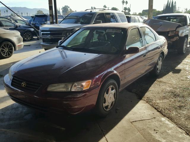 4T1BF22K0VU026661 - 1997 TOYOTA CAMRY CE RED photo 2