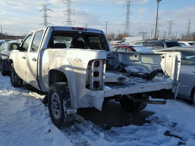 3GTP2UEA9BG363476 - 2011 GMC SIERRA K15 SILVER photo 3