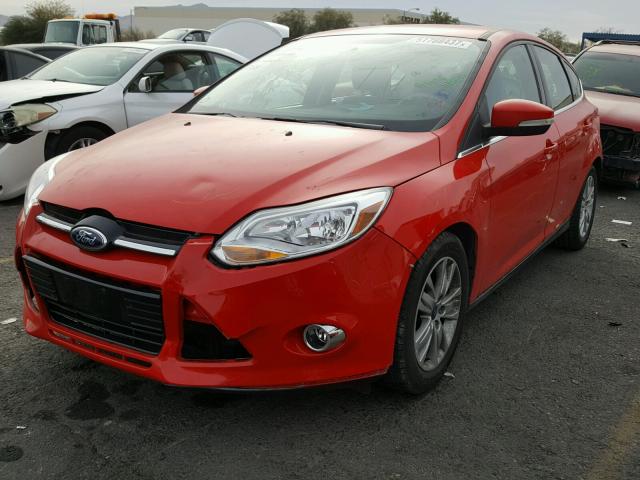 1FAHP3M29CL164559 - 2012 FORD FOCUS SEL RED photo 2