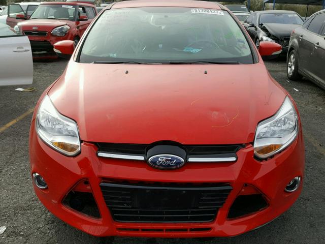 1FAHP3M29CL164559 - 2012 FORD FOCUS SEL RED photo 9